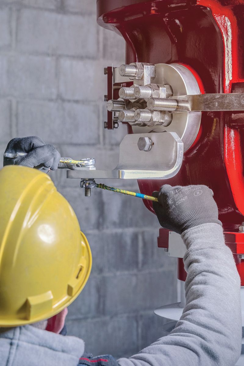 Esperto specializzato di Sangallab in verifiche di alta e media tensione